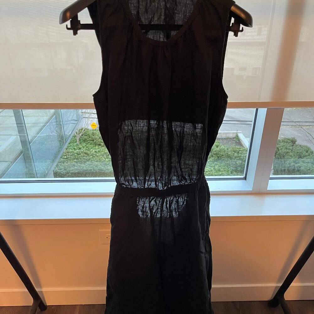 Velet By Graham in Spencer- Large- Long Black Jumper Dress